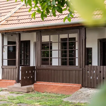 Apartament Patakparty Lak *